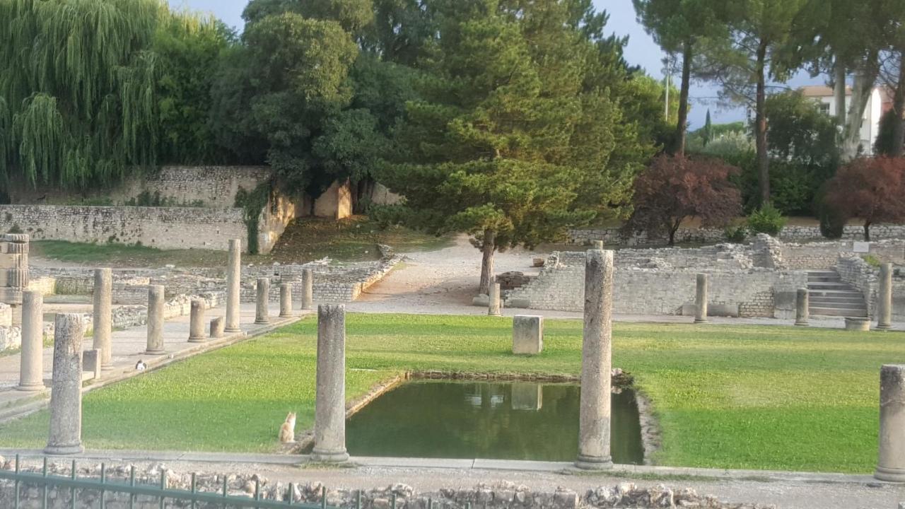 Y Here Vaison-la-Romaine Exteriör bild
